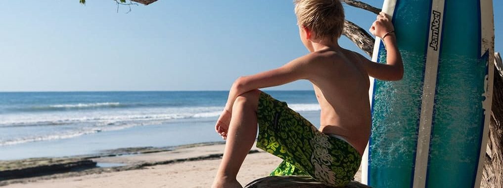 Enfant surf costa rica