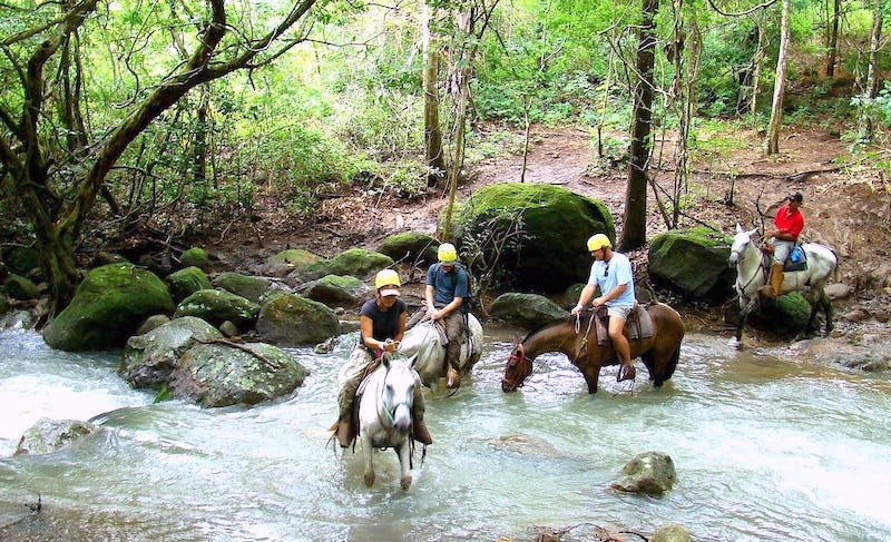 Horseback riding Guachipelin