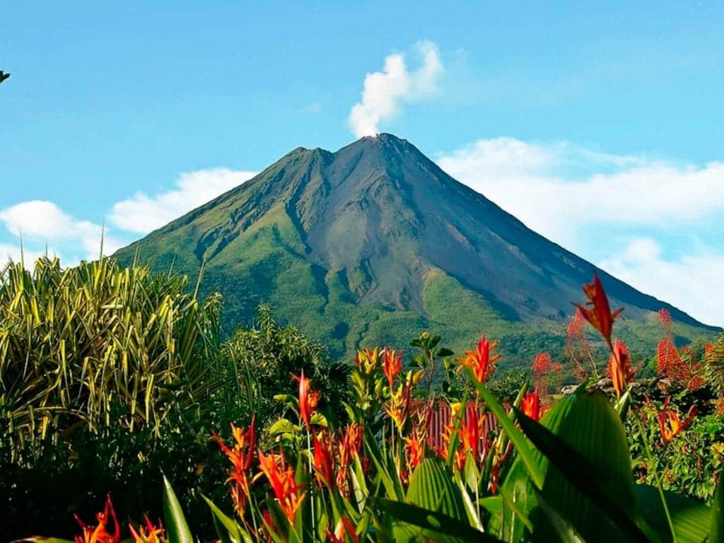 Volcans Costa Rica Arenal  Poas  Rincon  Tenorio  Irazu  Barva