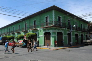 Puerto Limon poste