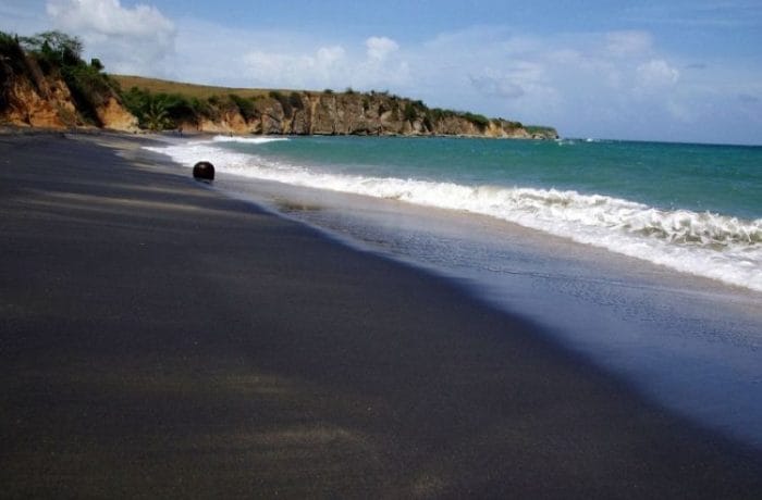 Playa Negra beach Costa Rica 750x563