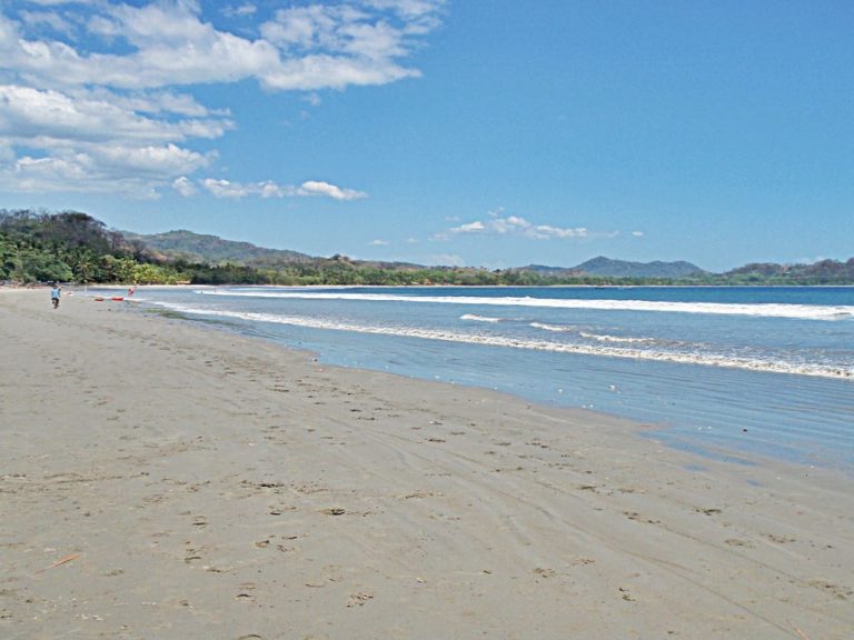 playa samara costa rica