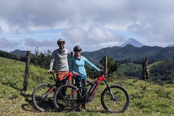 vtt electrique monteverde couple costa rica decouverte