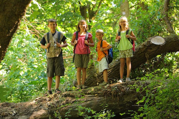 enfants famille jungle is costarica decouverte 2