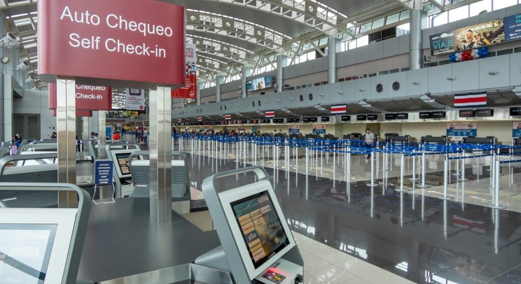 Hall enregistrement aéroport Juan Santamaría Costa Rica
